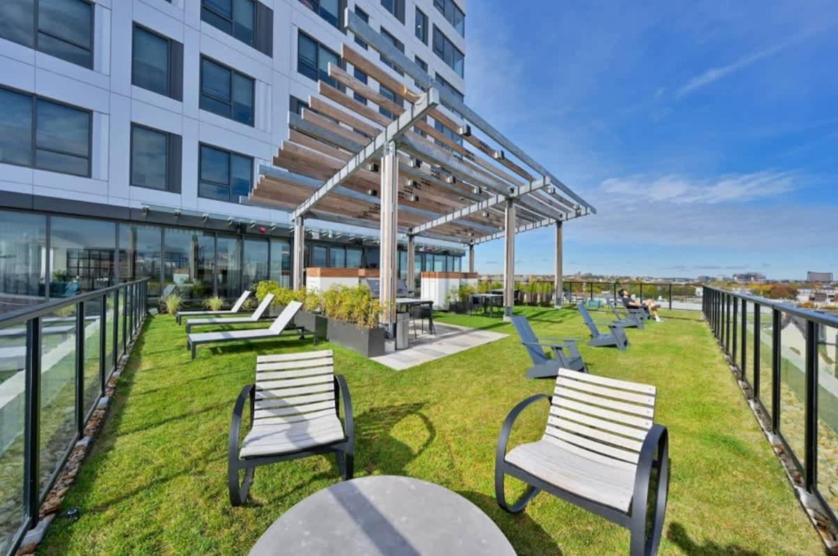 Upscale Penthouse Near Mit Harvard Square Apartment